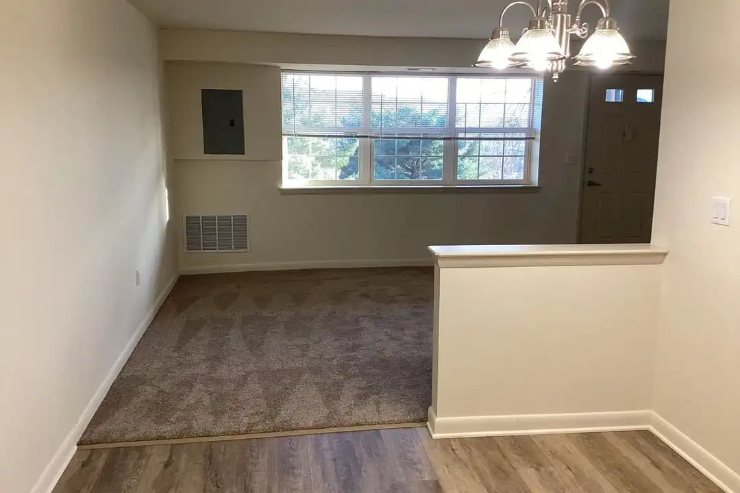 300 Valley Heights Dr unit 44 – photo 1