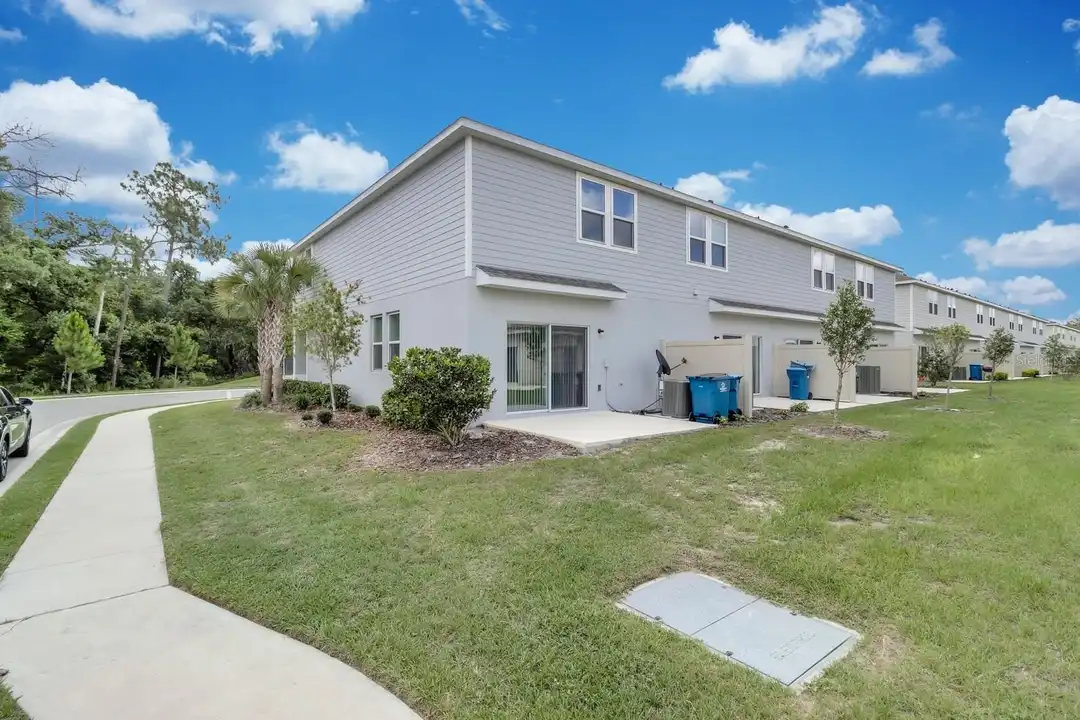 3010 Canary Ave - View 3