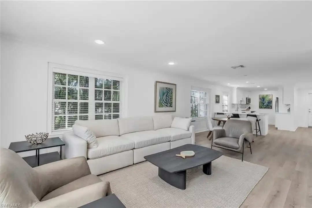 271 Broad Ave S #203 - View 3
