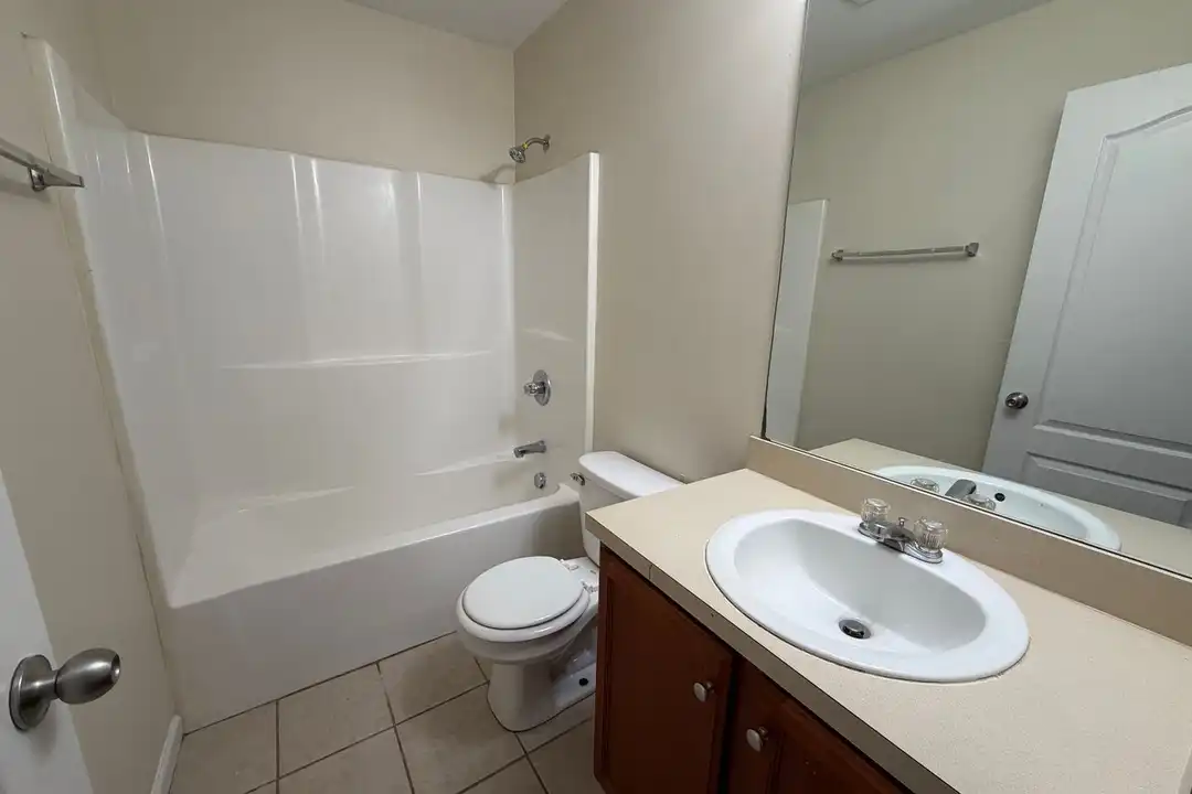 158 Melody Ln NW unit 160 - View 5