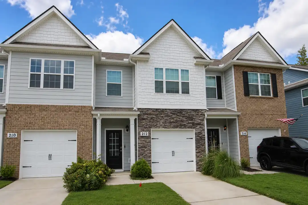 212 Dale Mires Ln – photo 1 of 22