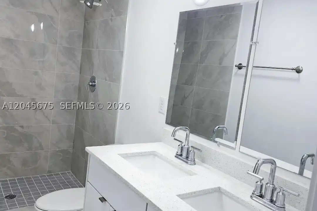 2731 NW 44th St #2731 - View 3