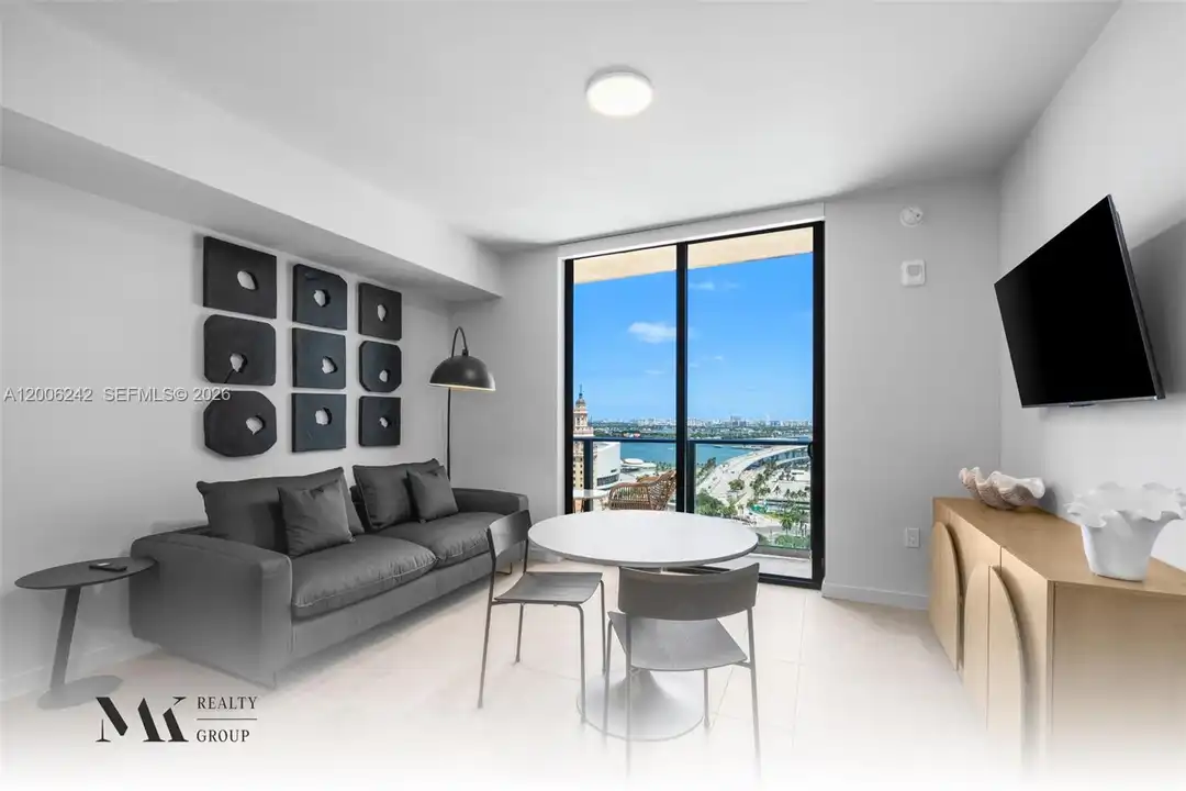 121 NE 5th St unit 2700 – pohled 3