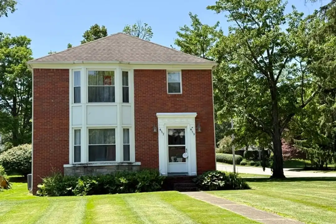 457-459 Overlook Rd unit 685 – photo 1 of 7