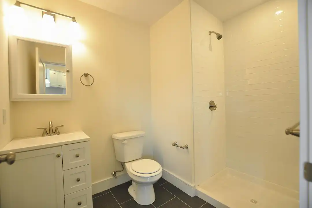 877 Beacon St unit 3 - View 4