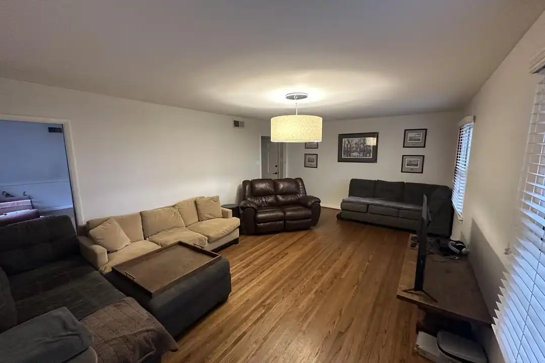 901 N McKinley St - View 5