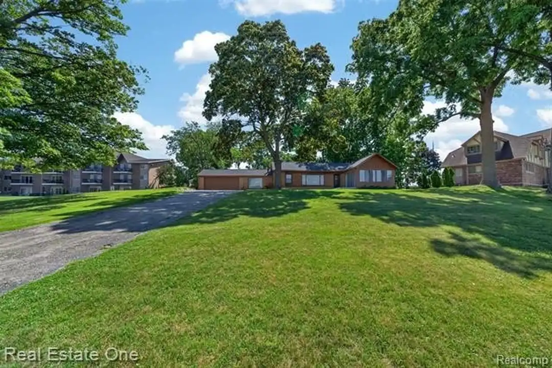 2079 Klingensmith Rd – photo 1 of 35