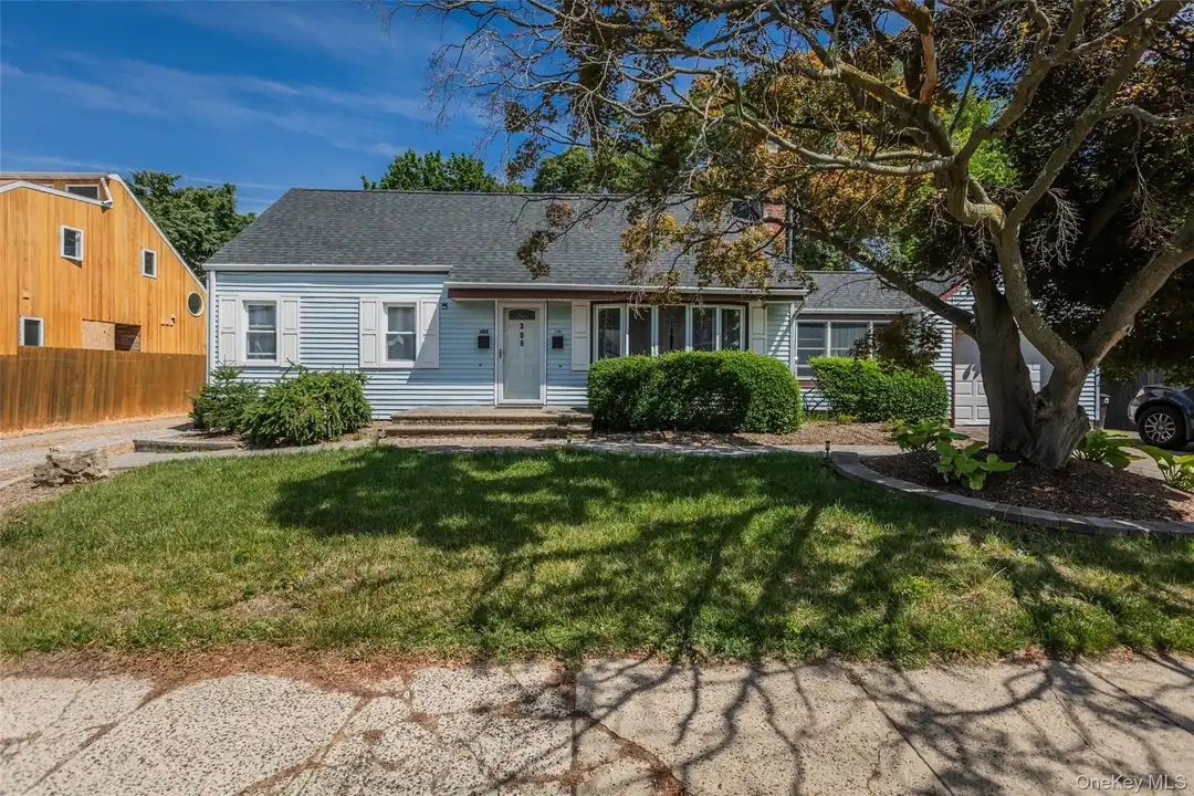 306 5th Ave – photo 1 of 10