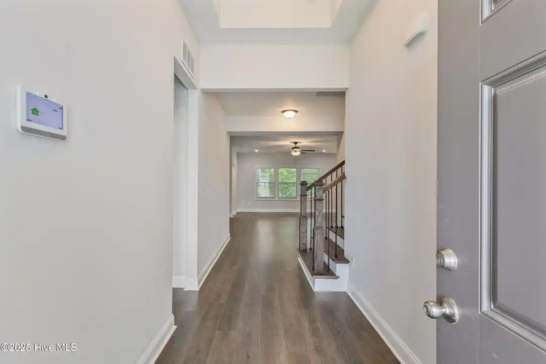 570 Tullimore Ln - View 5