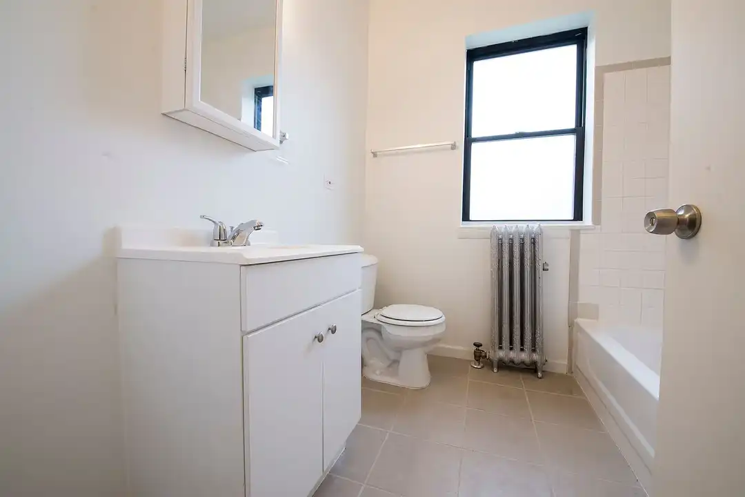 5130 S Dr Martin Luther King Jr – photo 1
