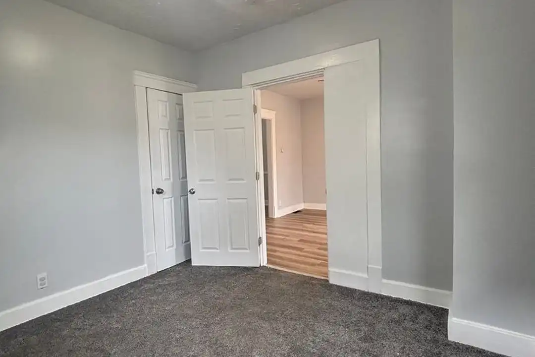 12709 Parkhill Ave unit Unit Down – pohled 4