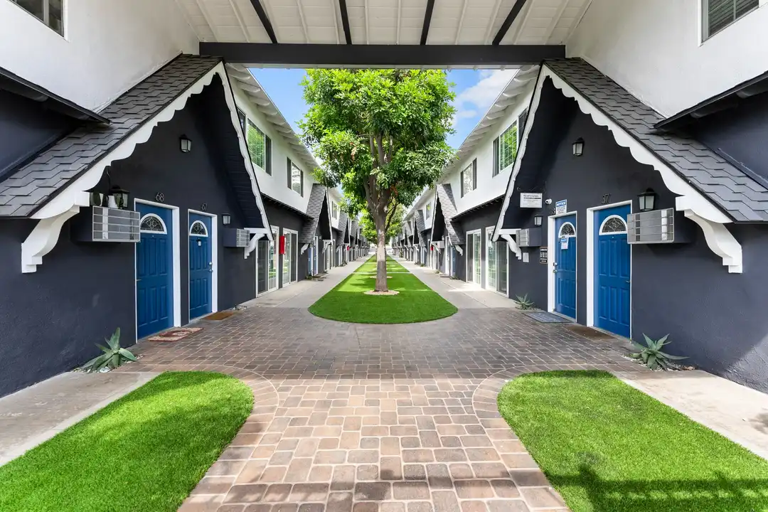 Northwind Apartments - View 2