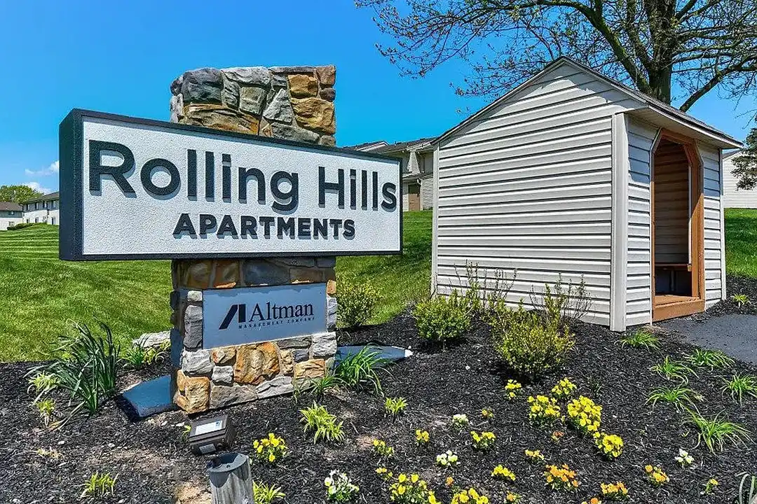 Rolling Hills Apartments – photo 1