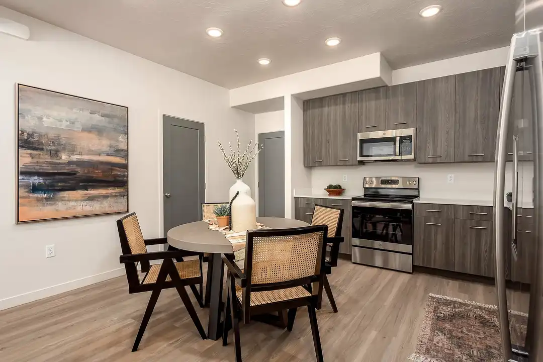 Black Ridge Townhomes - 940 S Capaldi Dr - Saint George, UT | Rent.
