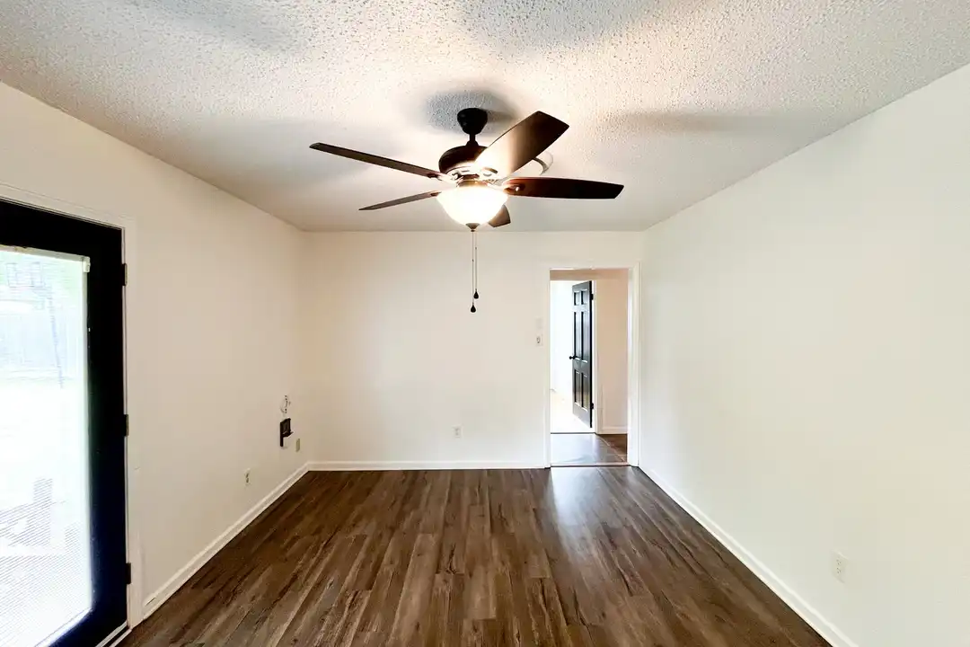 507 Kate St - More