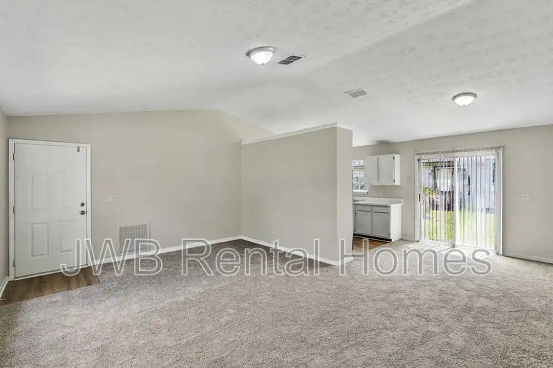 4018 Alfred Mill Ave – pohled 5