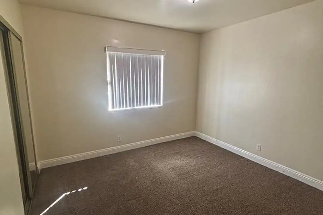 432 E 121st St - View 6