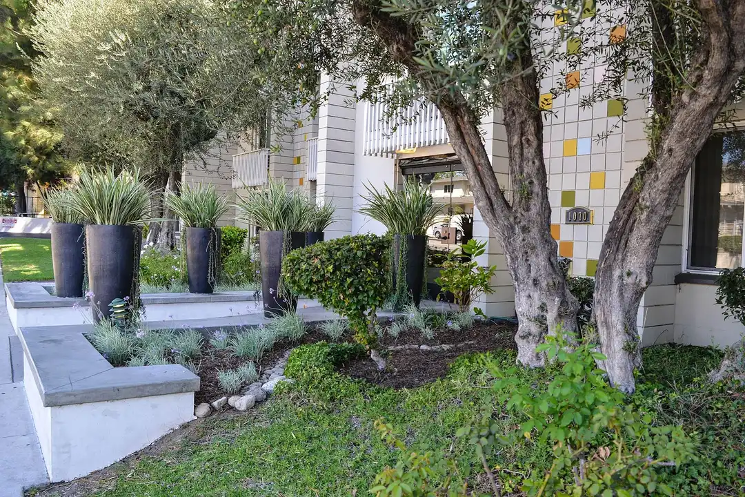Welcome to La Villa Lake Apartments- 55+ Better Living - View 4
