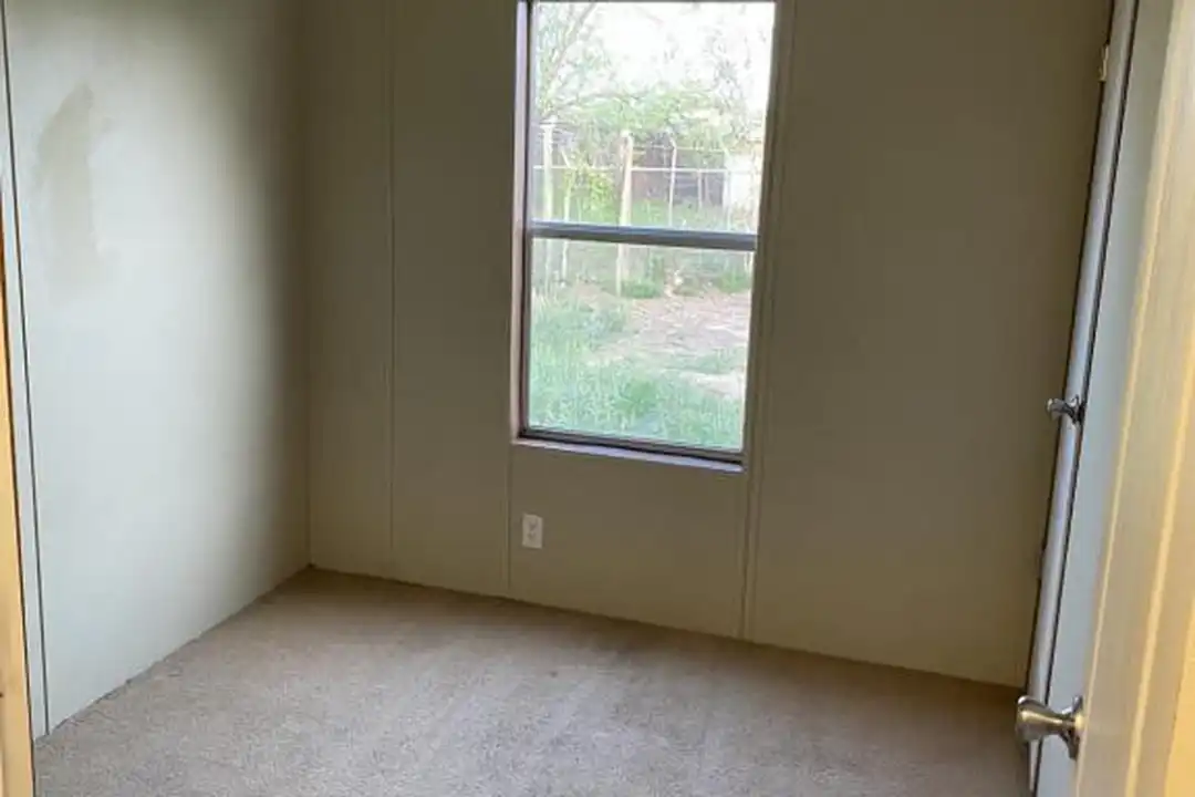 4005 Hilltop Dr unit Apt. D - View 3