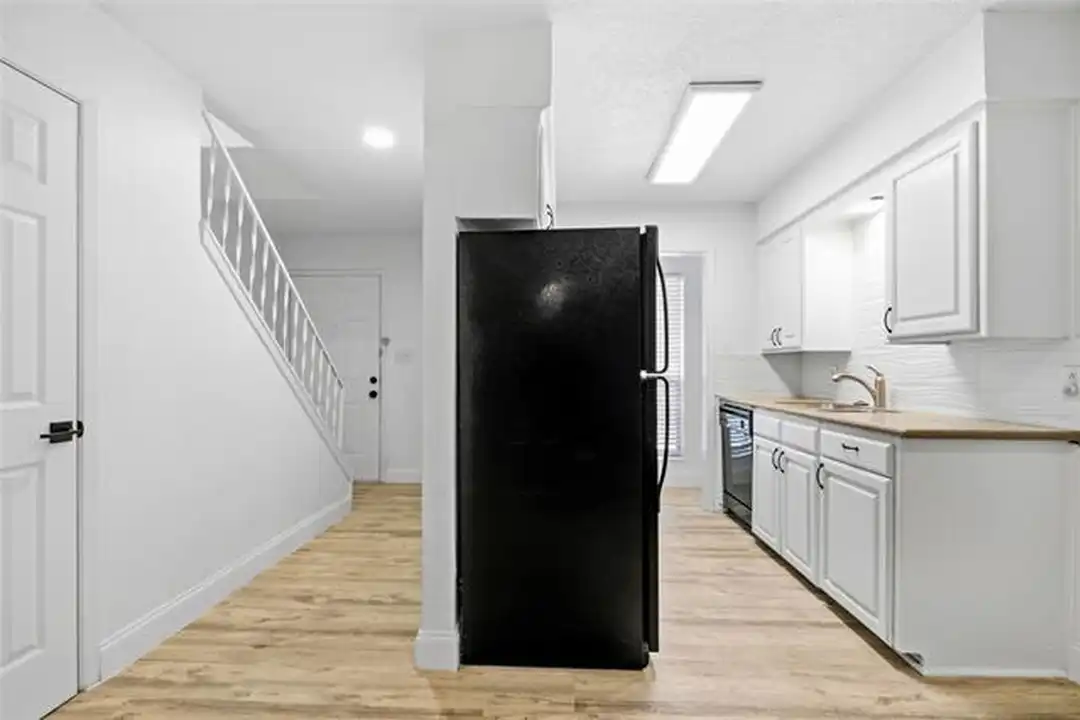 2729 Hurstview Dr unit C - View 5