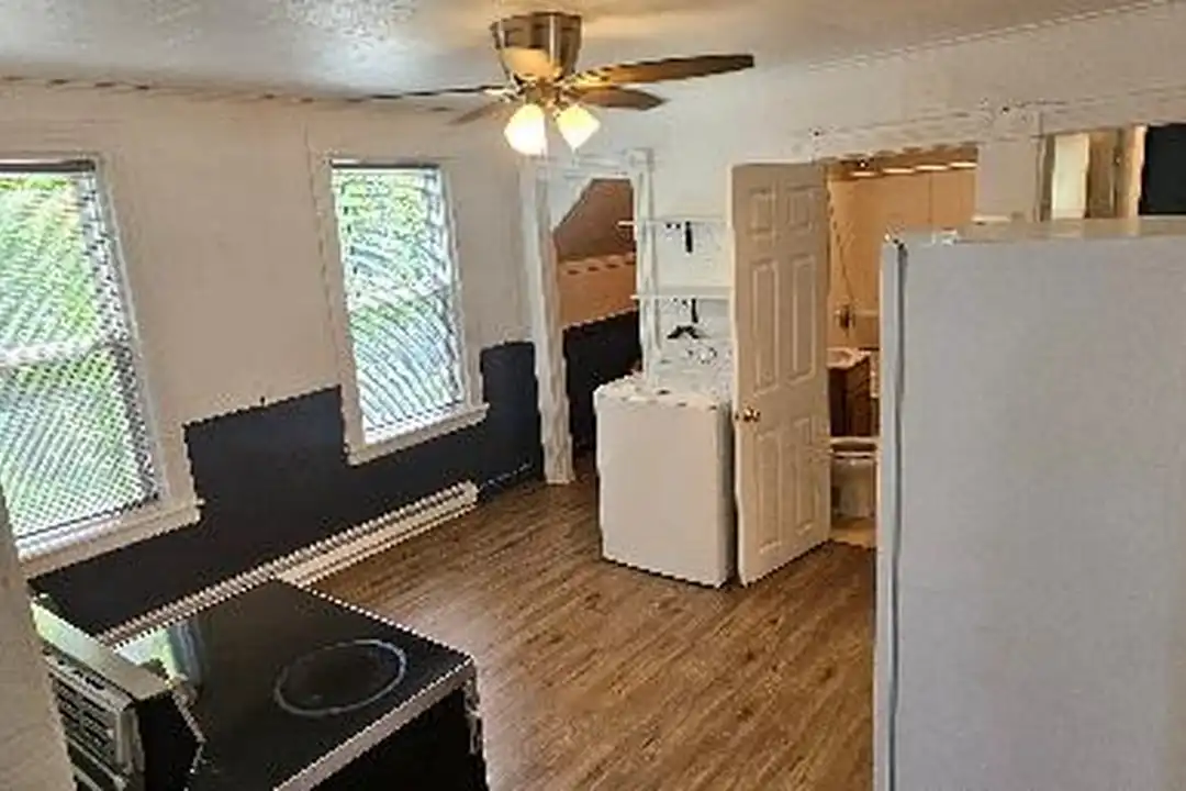 104 Rodney St - View 6