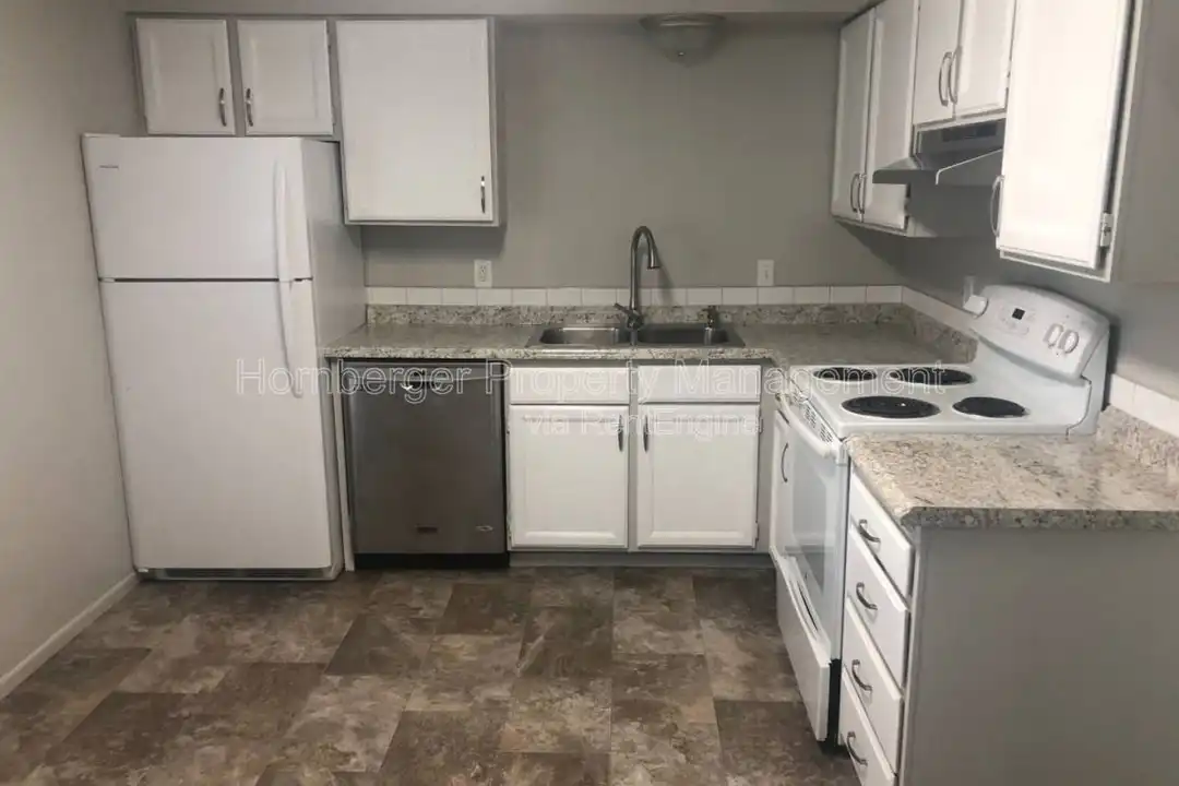 3203 N Smith St unit 11 – photo 1