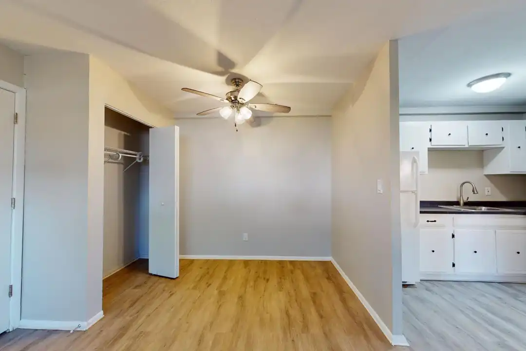 3353 E 132nd St unit 2, Cleveland – photo 1