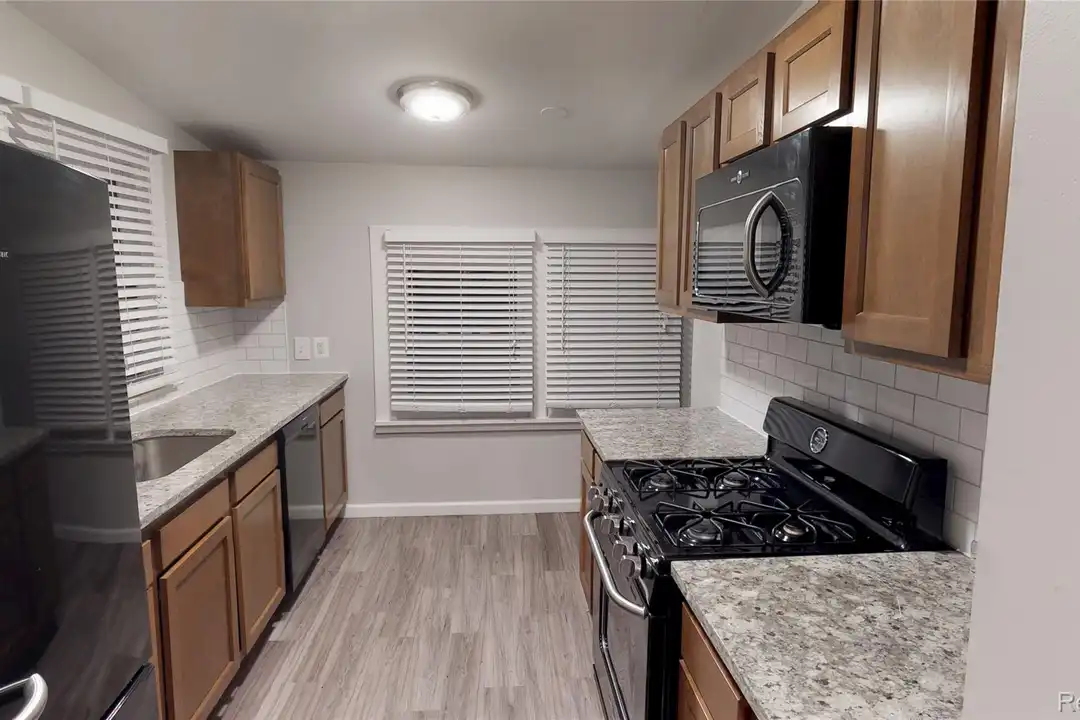4015 Oak Knoll Rd - View 3