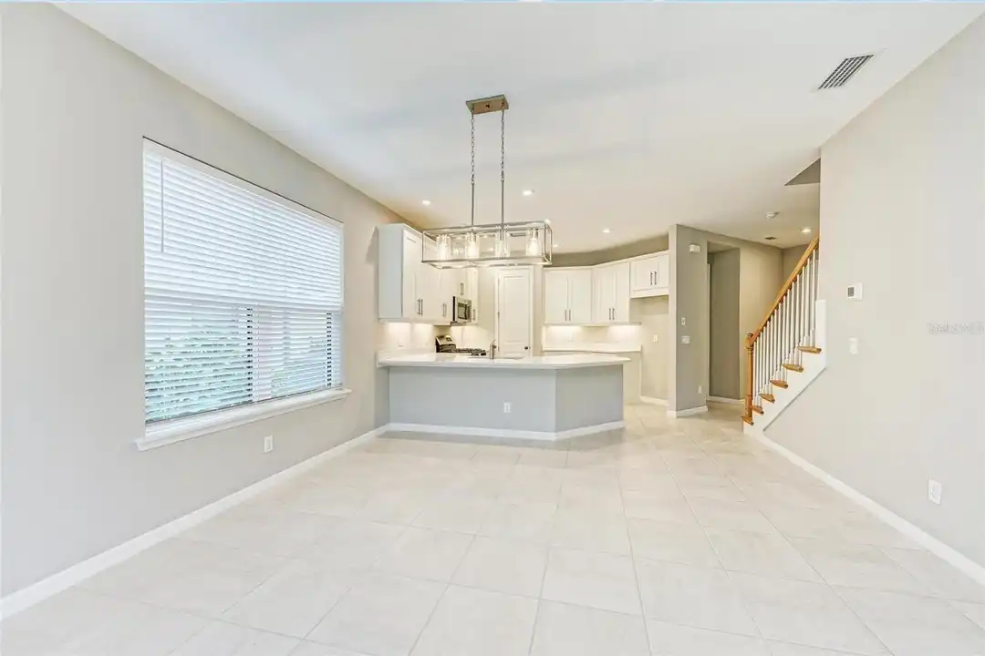 5564 Summit Gln - View 4