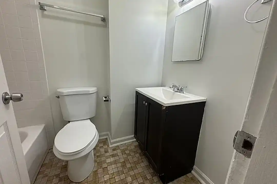 Squirrel HIll Properties – photo 1
