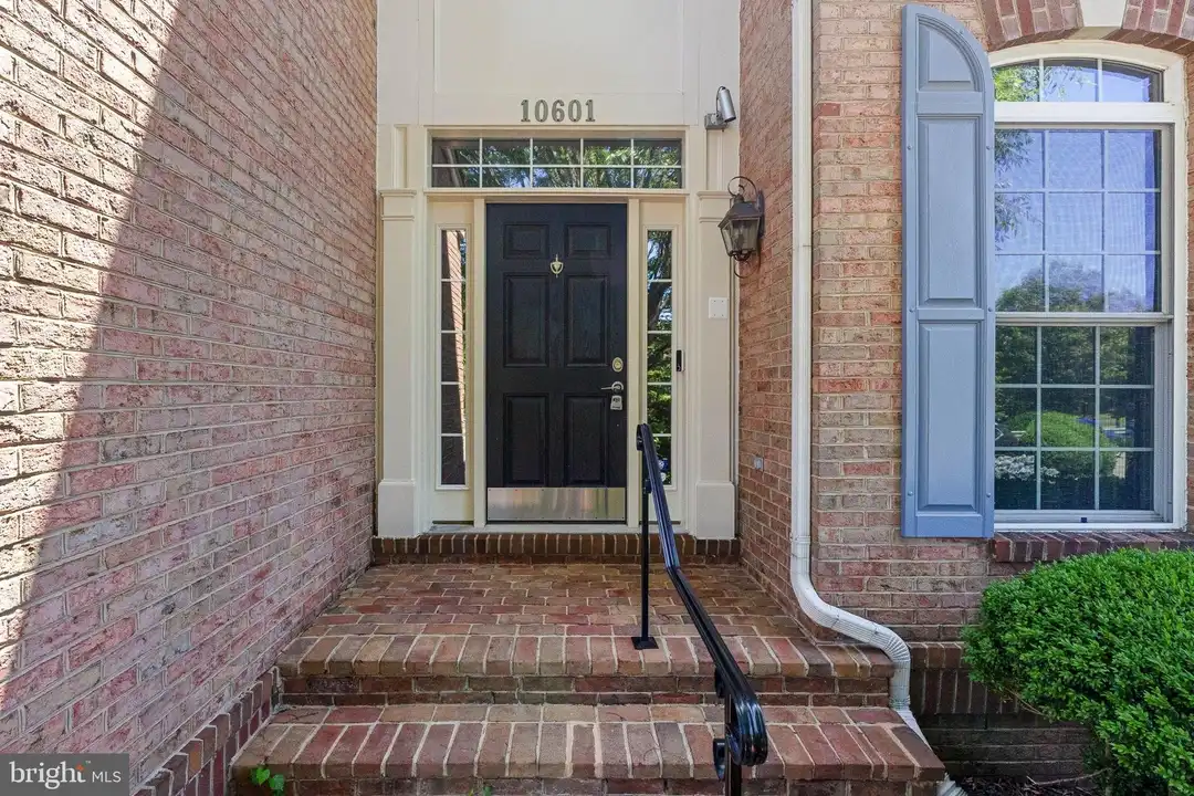 10601 Moselle Ct - More