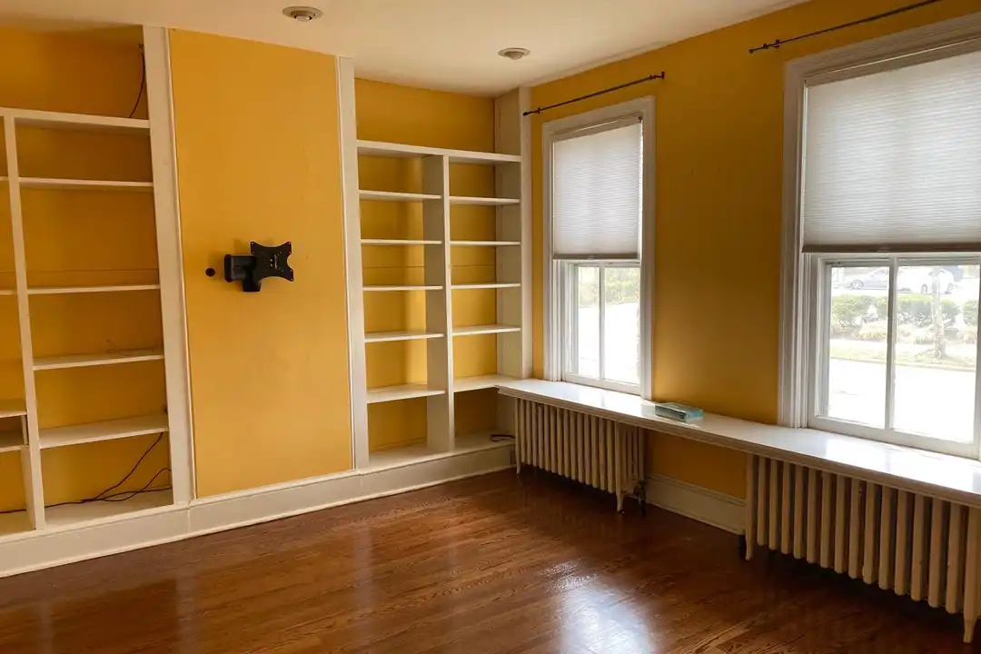 17 Walnut St - View 2