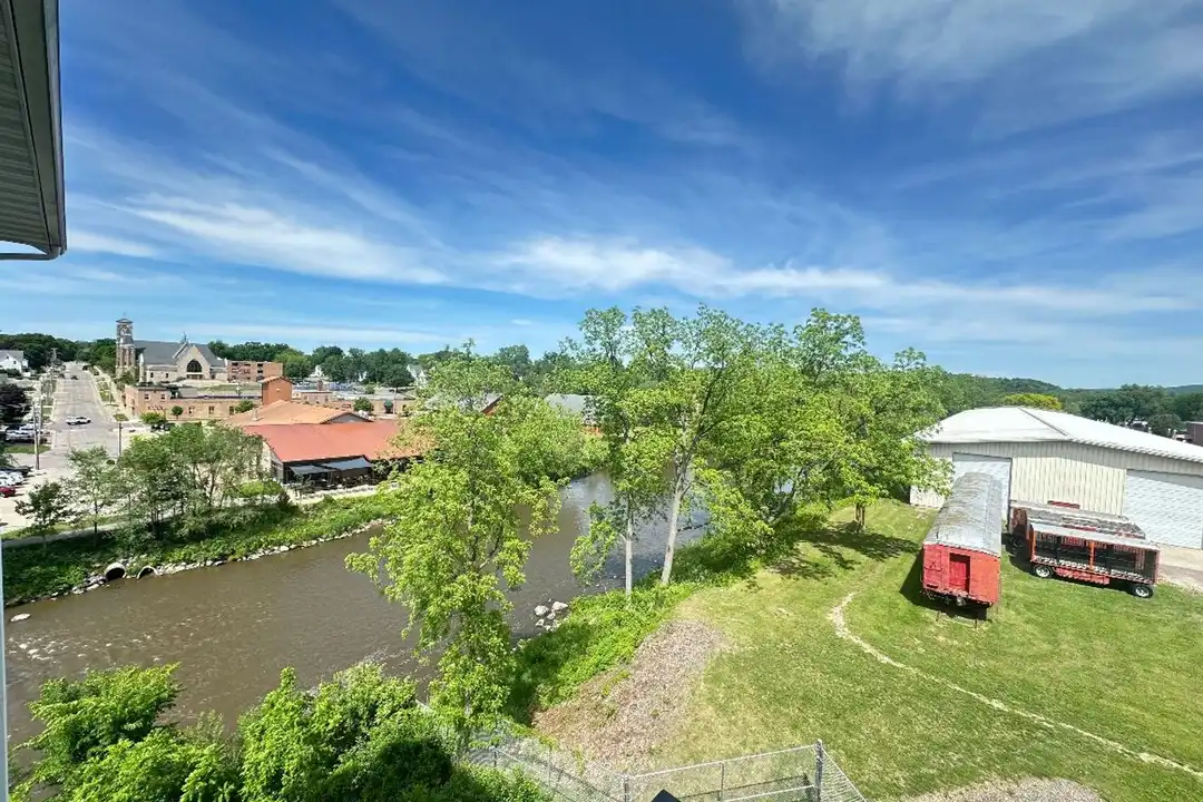 325 Lynn St unit 325-416 - View 6