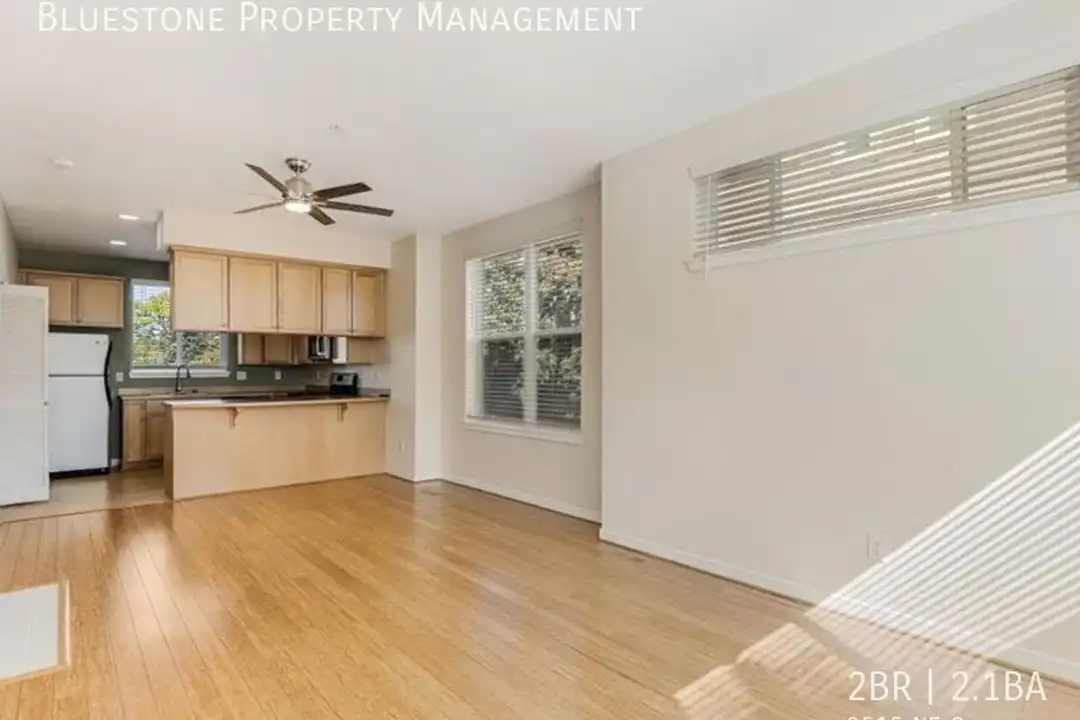 3515 NE Grand Ave - View 5