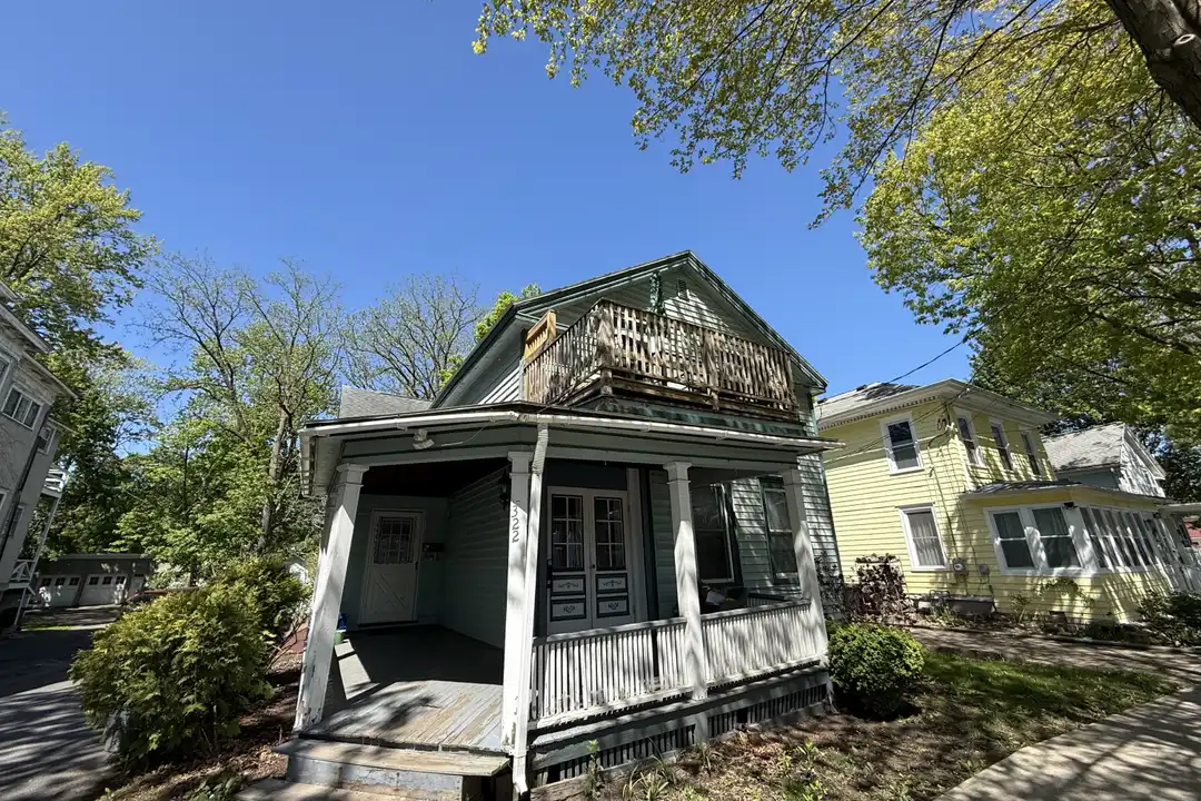322 N Plain St – photo 1
