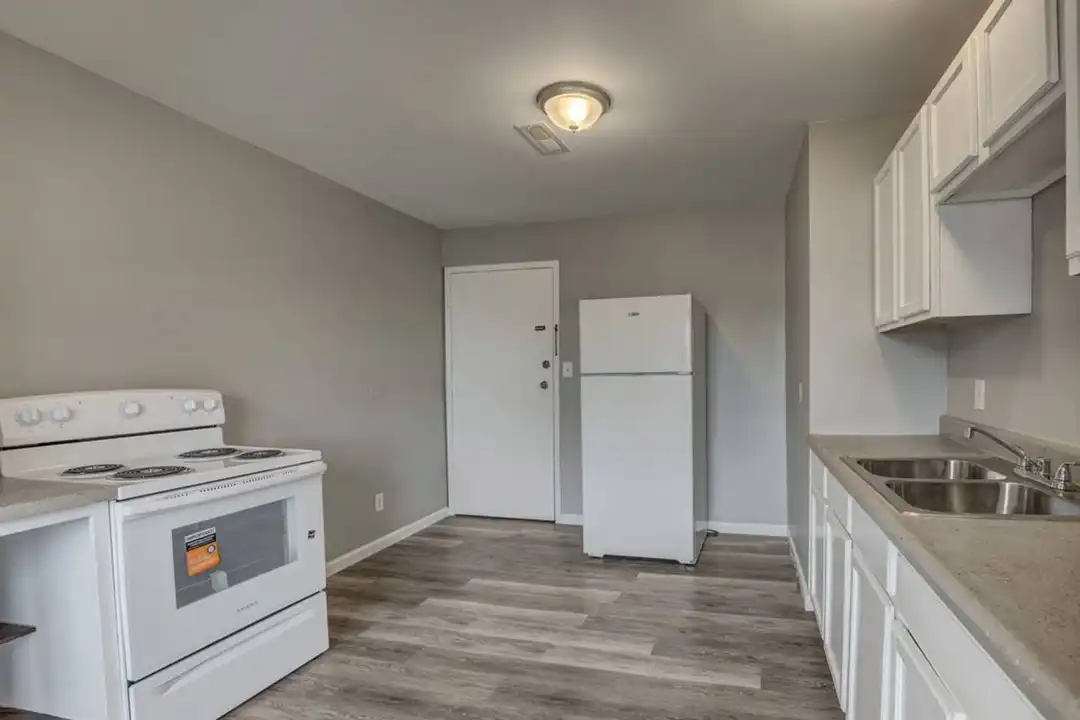 45 S Miami Ave unit 6 – photo 1 of 7