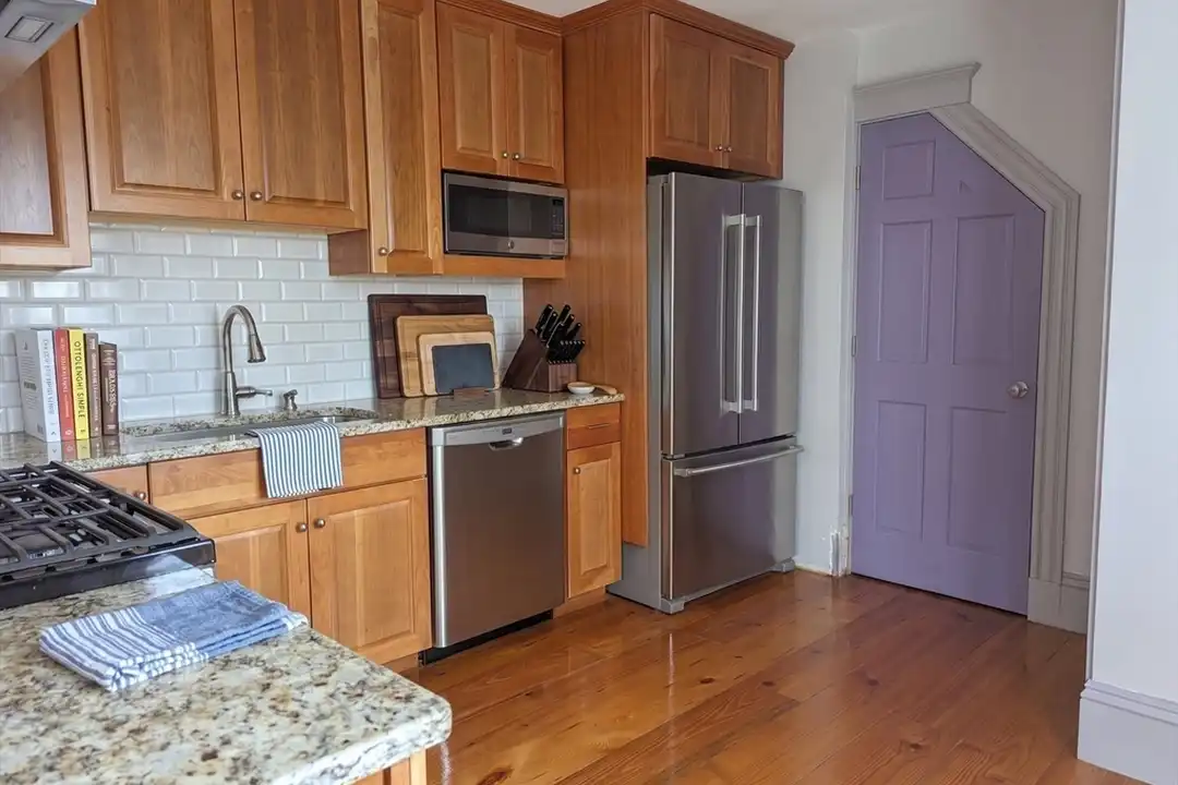 7 Weymouth Ave unit 3 - View 2