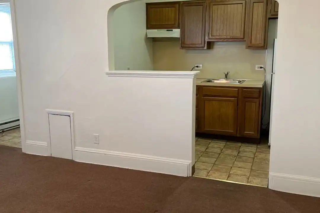 215 W Broad St unit 215 West Broad Street #7 - View 3
