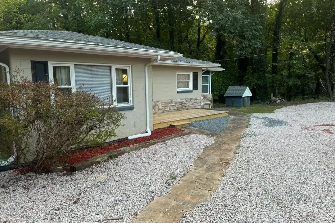 1305 Lynn Rd - View 2