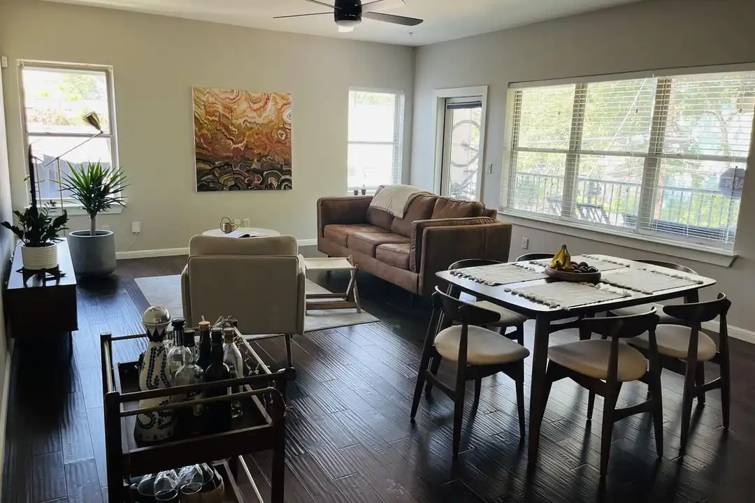 2708 San Pedro St unit 202 - View 6