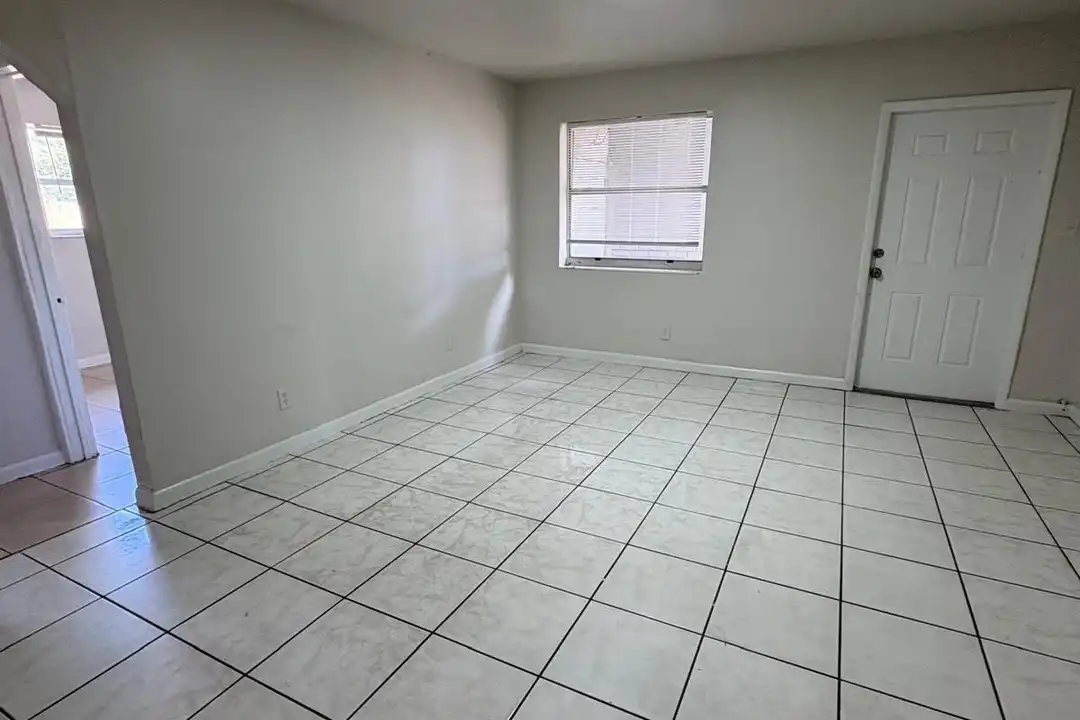 900 NW 17th Ave #EAST - More