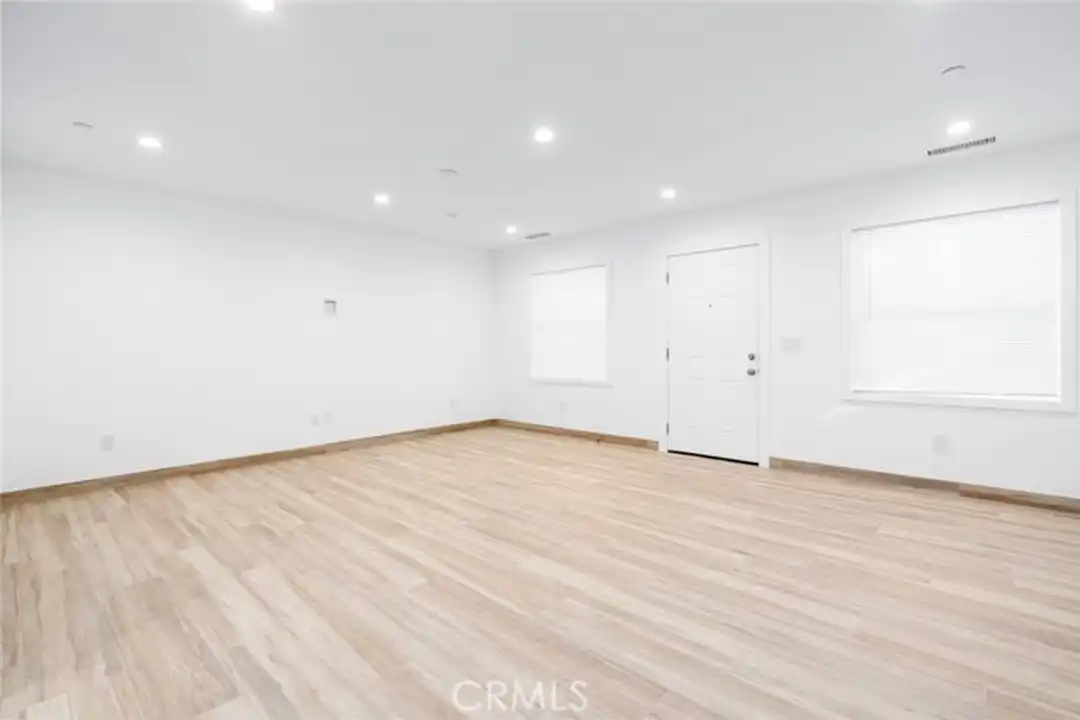 710 N Minter St unit 6 - View 6