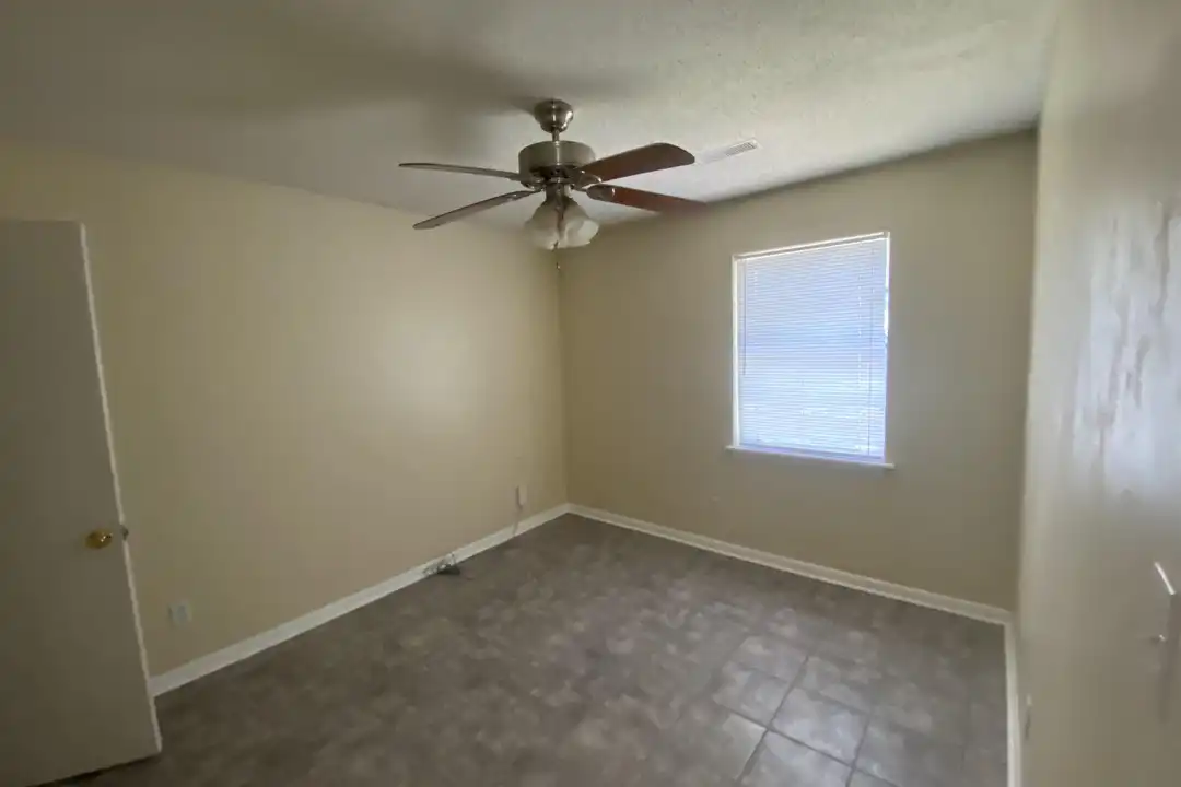4008 Penny St SW unit A - View 6