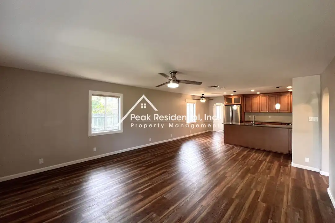 House in Sacramento - View 4