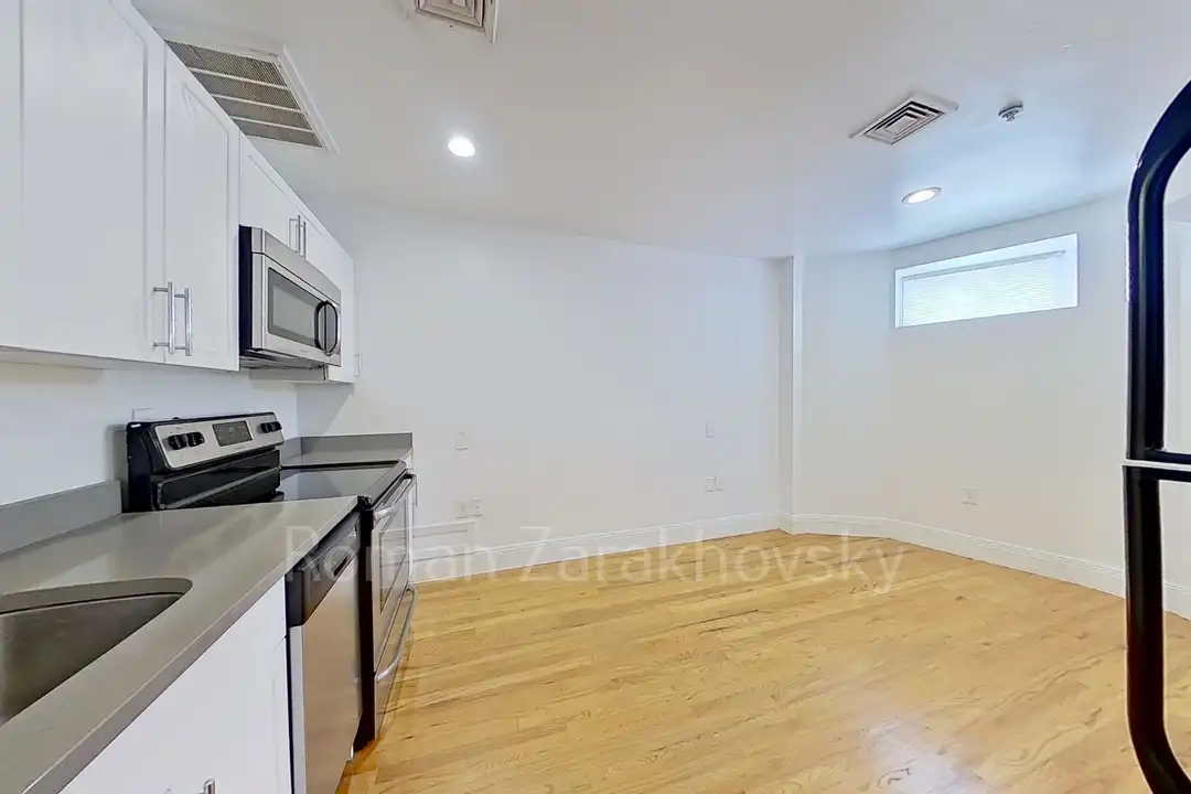 14 Brainerd Rd unit 17C – pohled 2
