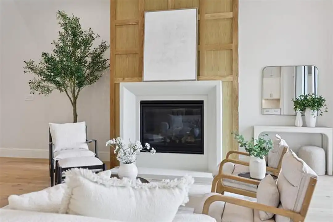 3845 Van Ness Ln - View 4
