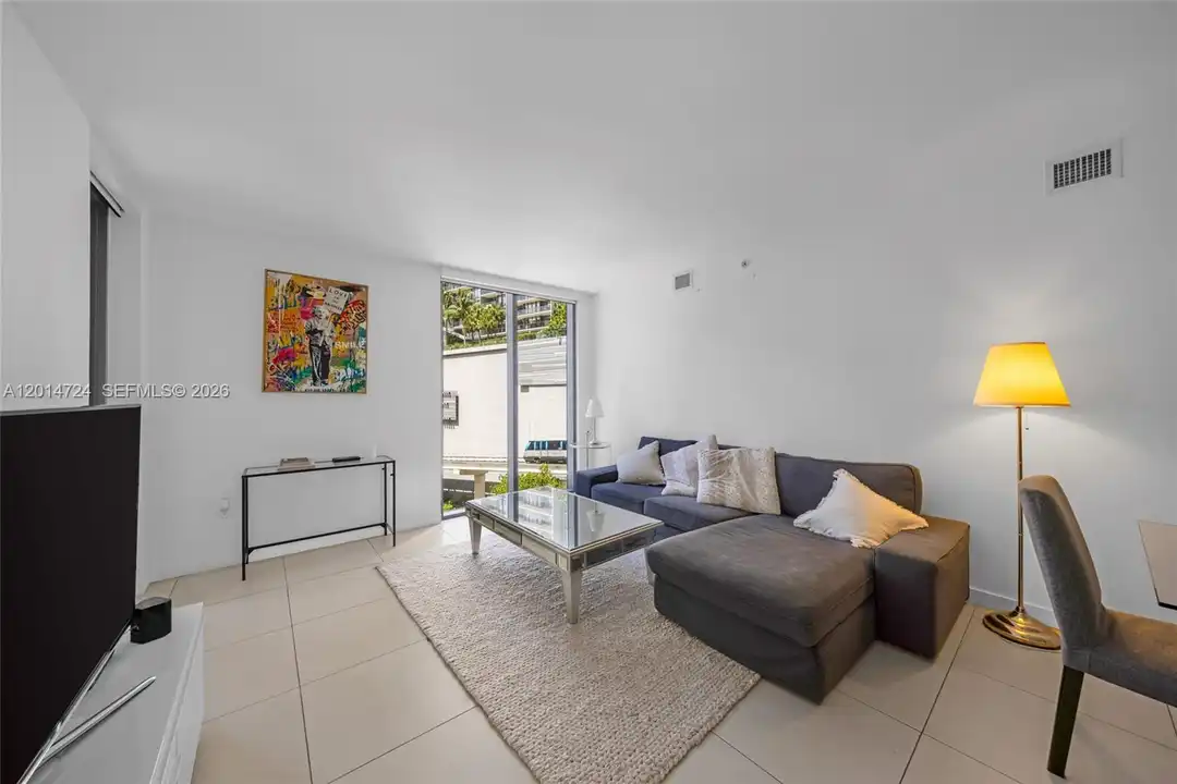 31 SE 6th St unit 907 - View 4