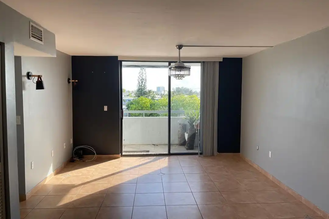 7300 Wayne Ave unit 415 - View 3