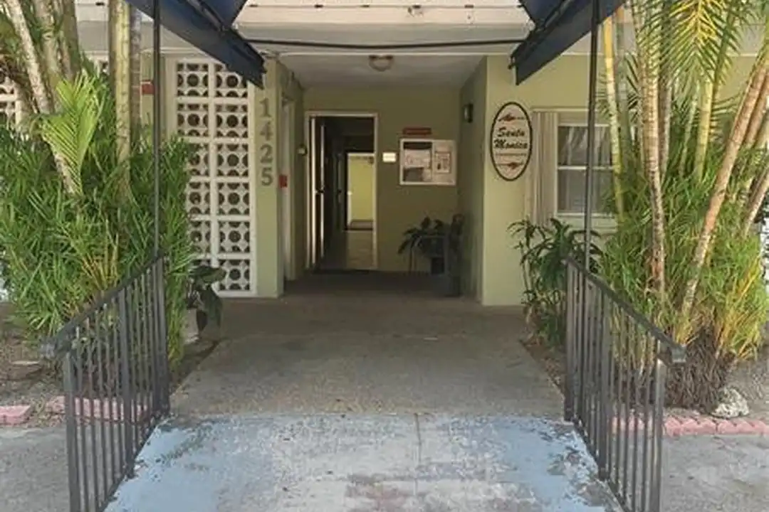 1425 Arthur St unit 414b - More