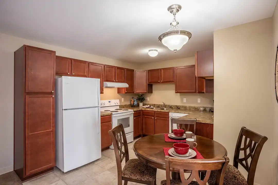 Emerald Reserve Indianola – photo 1 of 14